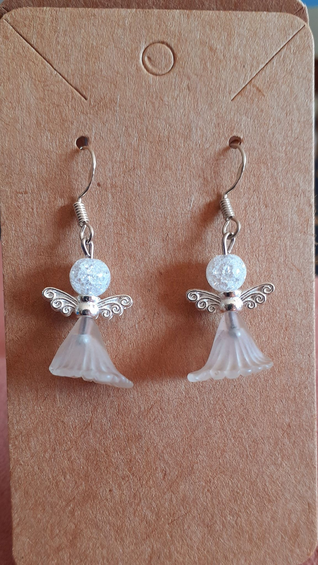 BOUCLES D OREILLES ANGES EN ROBE AVEC CRISTAL DE ROCHE CRAQUELE