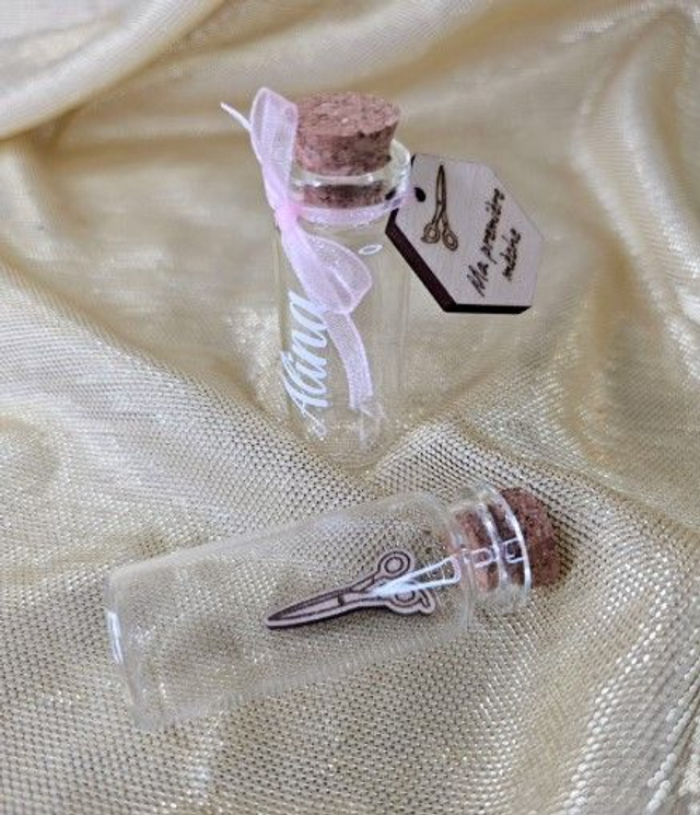 Fiole souvenir mèche de cheveux personnalisée