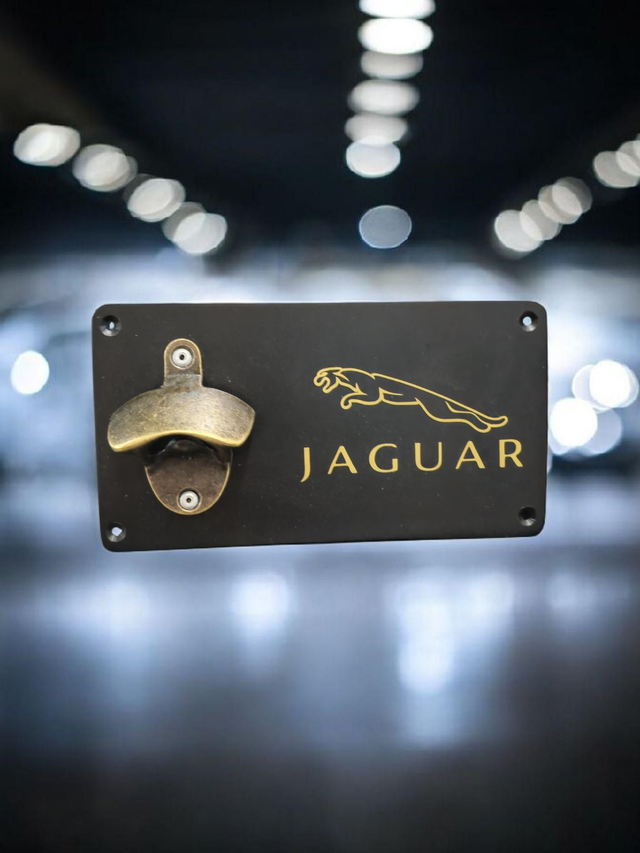 Décapsuleur mural jaguar 