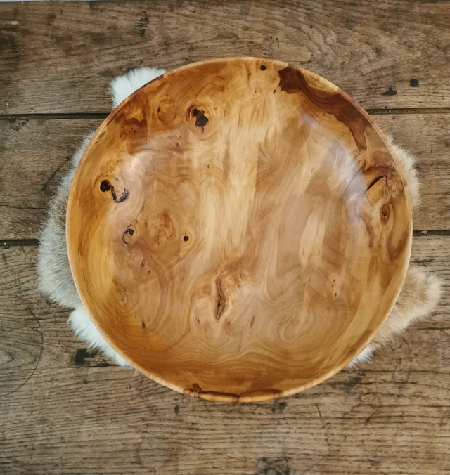 Grand saladier en Pommier vitrifié