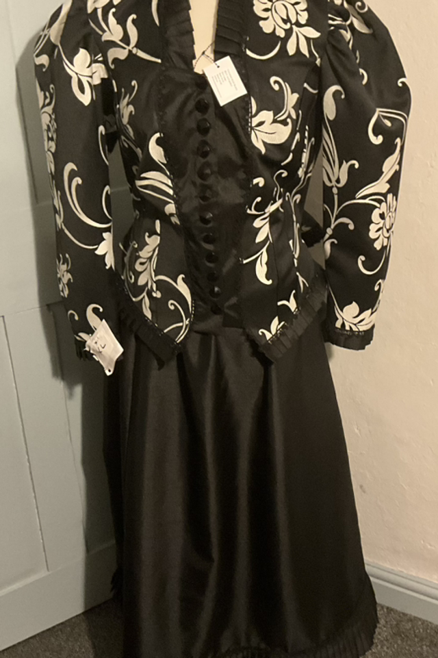 Bustle Skirt And Jacket 013