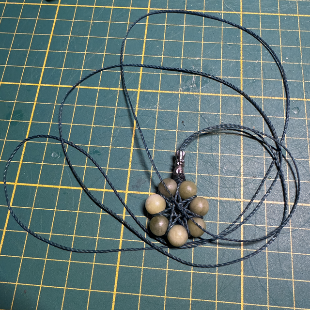 Collier “Magic Twists” – Jade naturel x 7 perles