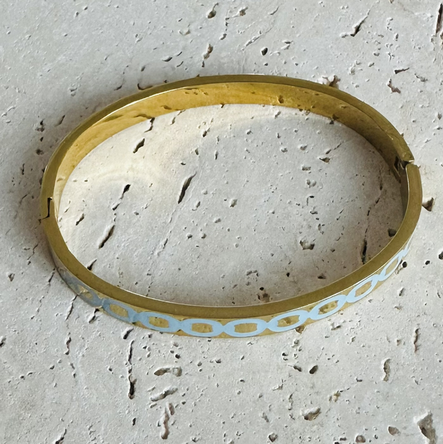 Cuff armband lichtblauw 