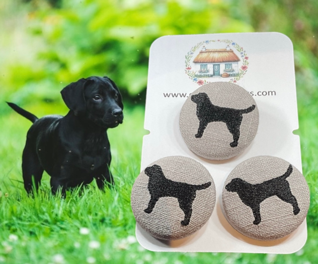 Embroidered linen covered buttons - Black Labrador full silhouette