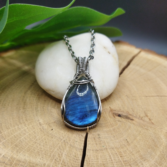 Pendentif Labradorite bleue