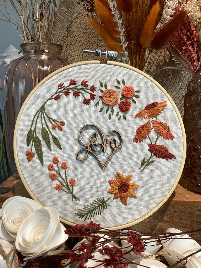 Tambour brodé Coeur "Love" bois Terracota