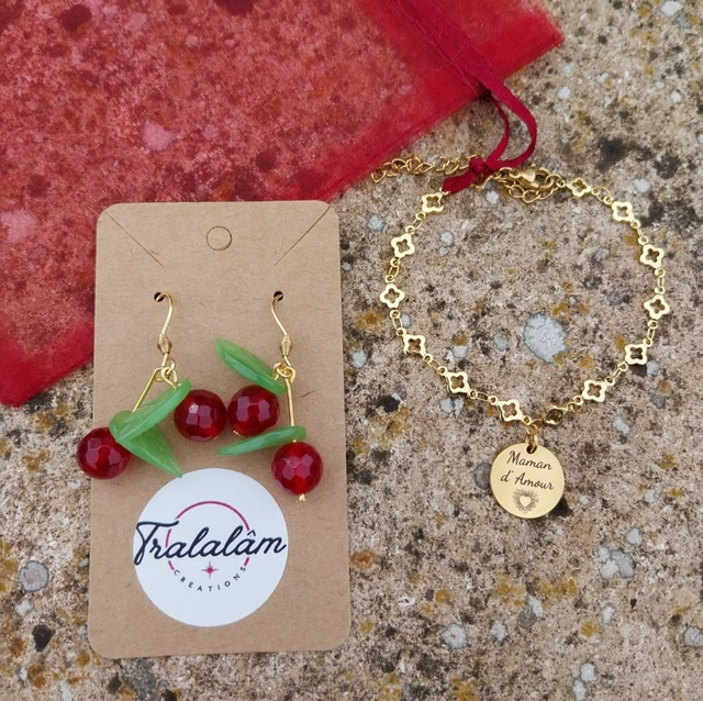 ✨Offre Spéciale Fête des Mamans ❤️Bracelet chaîne Porte-Bonheur &quot;Maman d&#039;Amour&quot;+Boucles Cerises