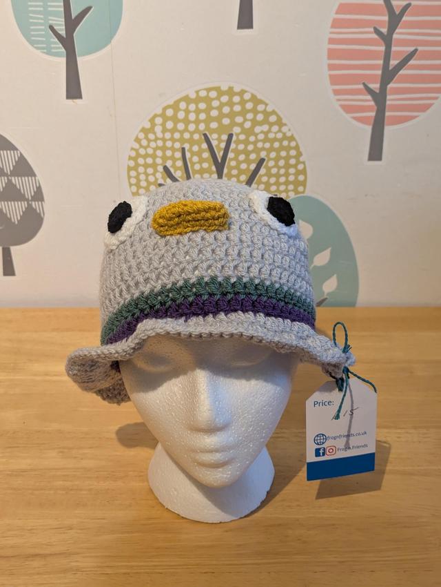 Duck/Pigeon bucket hat