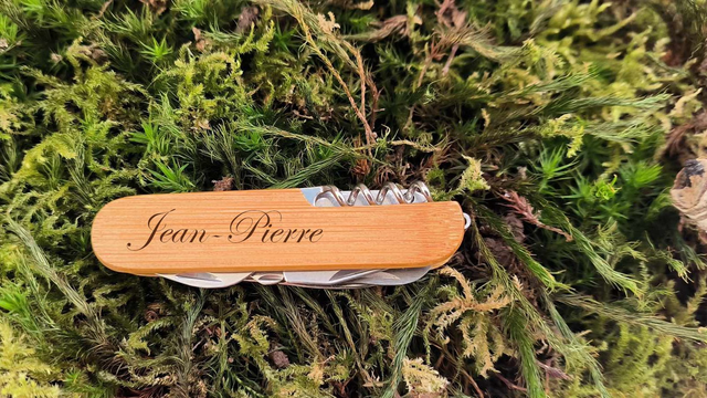 COUTEAU MULTIFONCTION BAMBOU