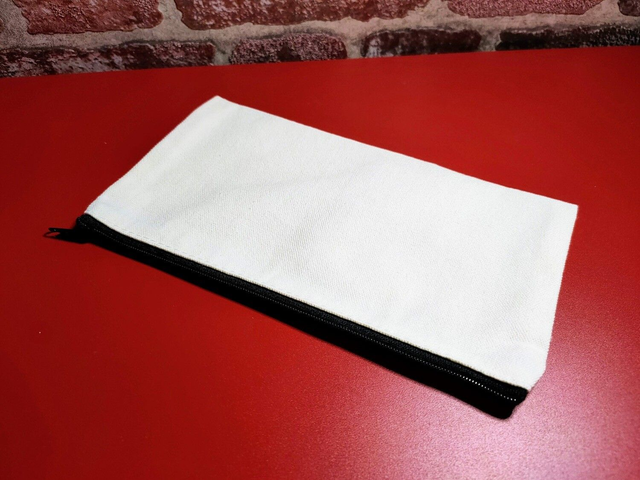 Trousse fine à personnaliser