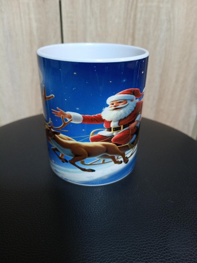 11 Oz Keramik Tasse Weihnachtsmann mit Rentiere 325ml
