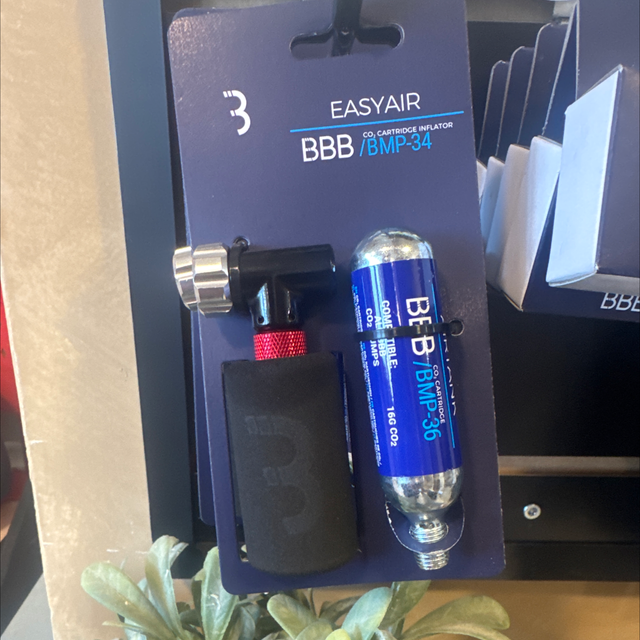 BBB CO2 EasyAir Pump + 1 Cartridge [BMP-34]