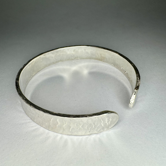 Luxury bangle