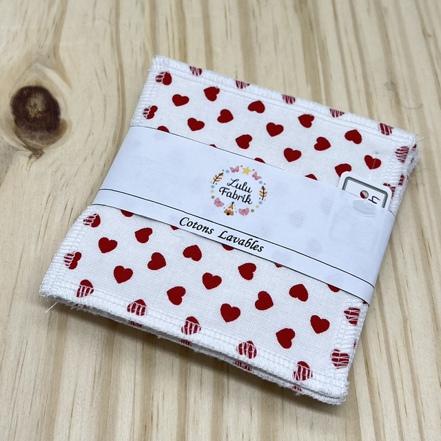 Lot de 4 cotons démaquillants petits cœurs rouge 
