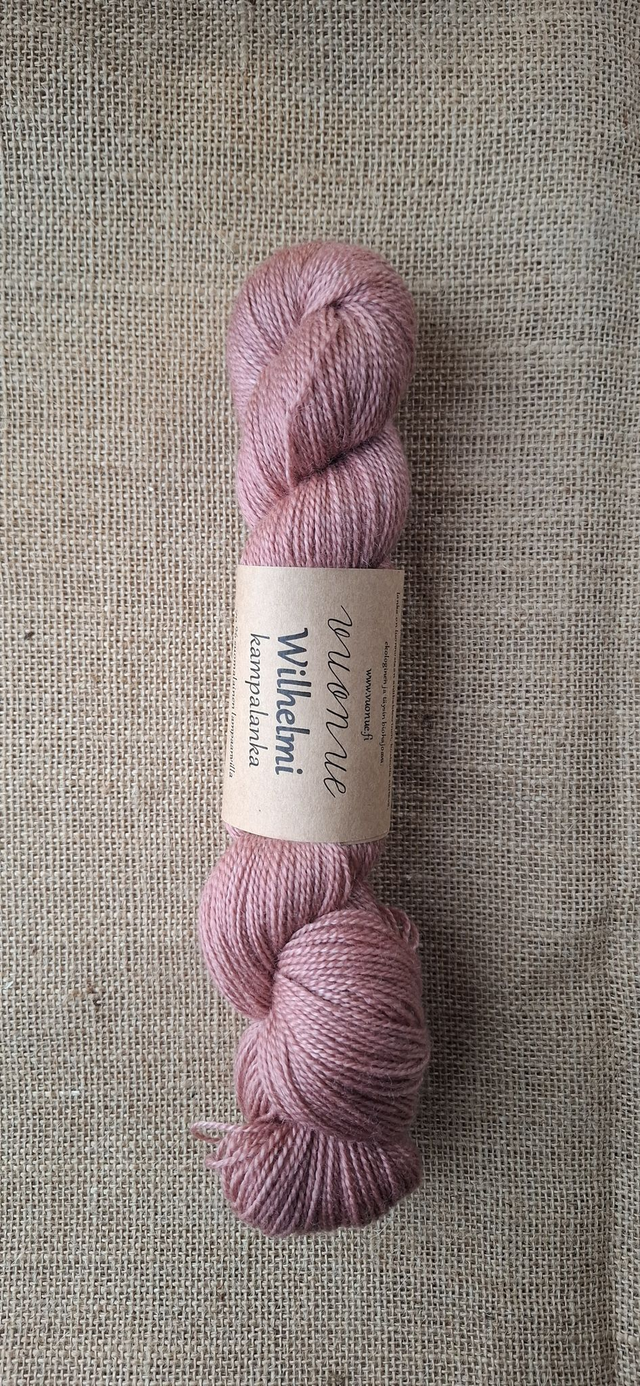 Wilhelmi kampalanka – Marjapuuro, värjätty