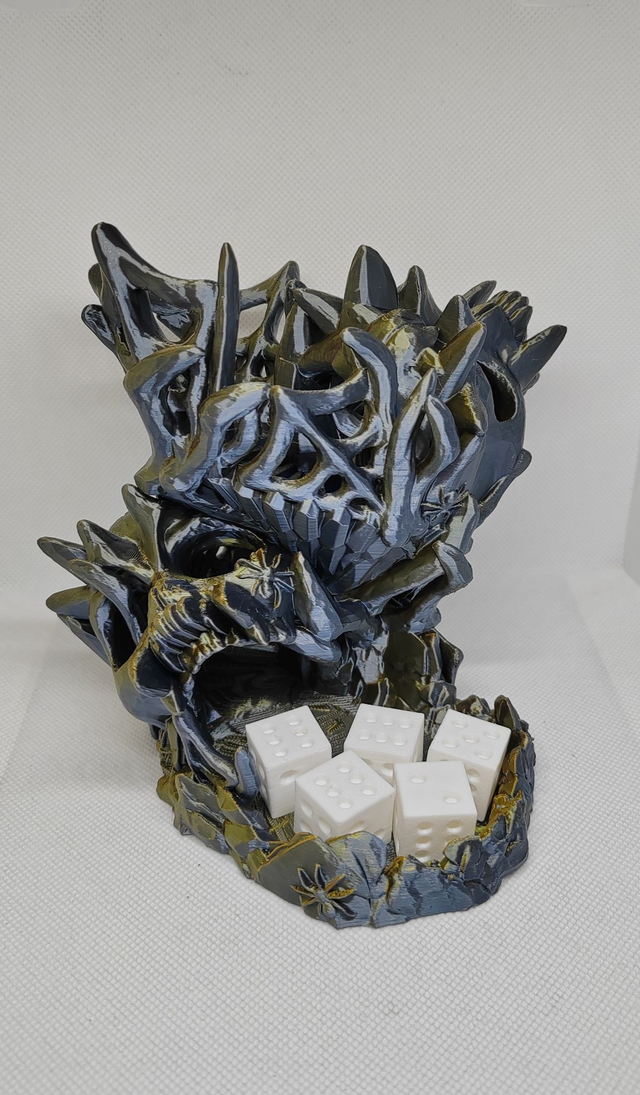 Tour à dés araignée