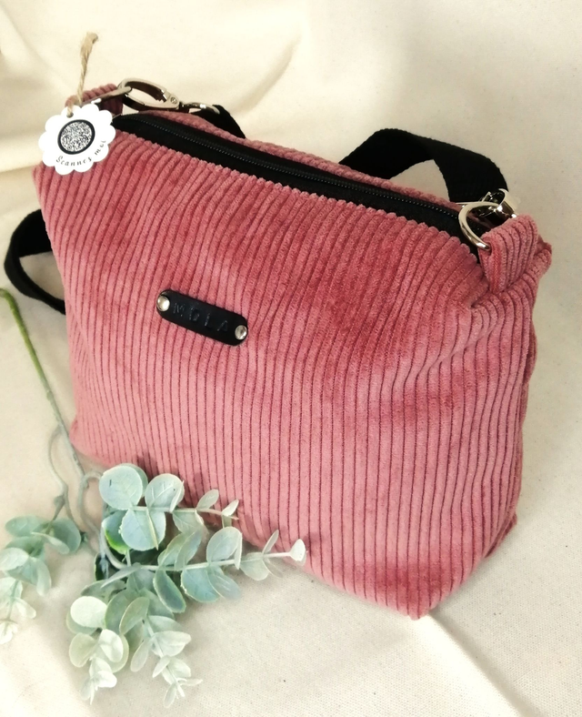 Sac à main en velours côtelé rose avec sangle réglable - Accessoire élégant et chic