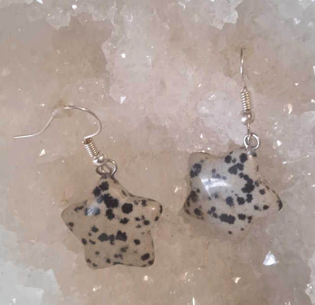 jaspe dalmatien (boucles d'oreilles "étoiles") 