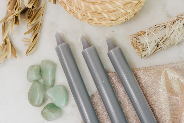 Bougie teintée masse grise - Neutralise les influences négatives, pureté de l&#039;esprit