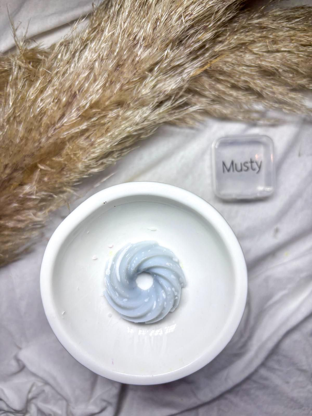 Fondant musty