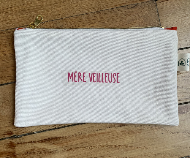 Personnalisation "Mère veilleuse" - Police Quit