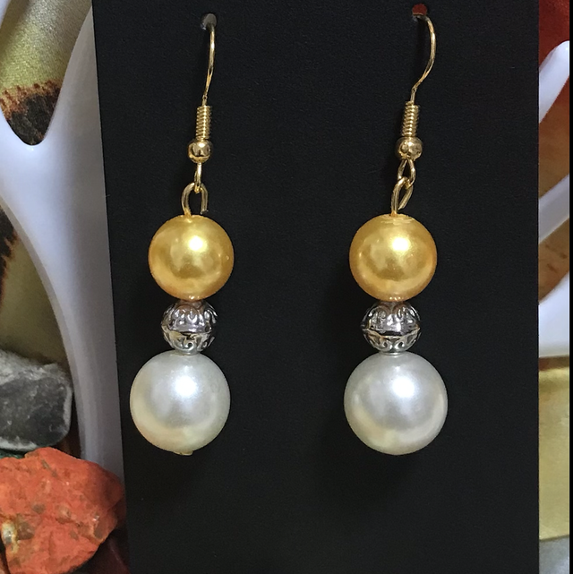 Yellow/White Dangling Earrings- YWDE01
