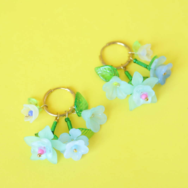 Boucles d'oreilles Fleurs Bleues Tombantes