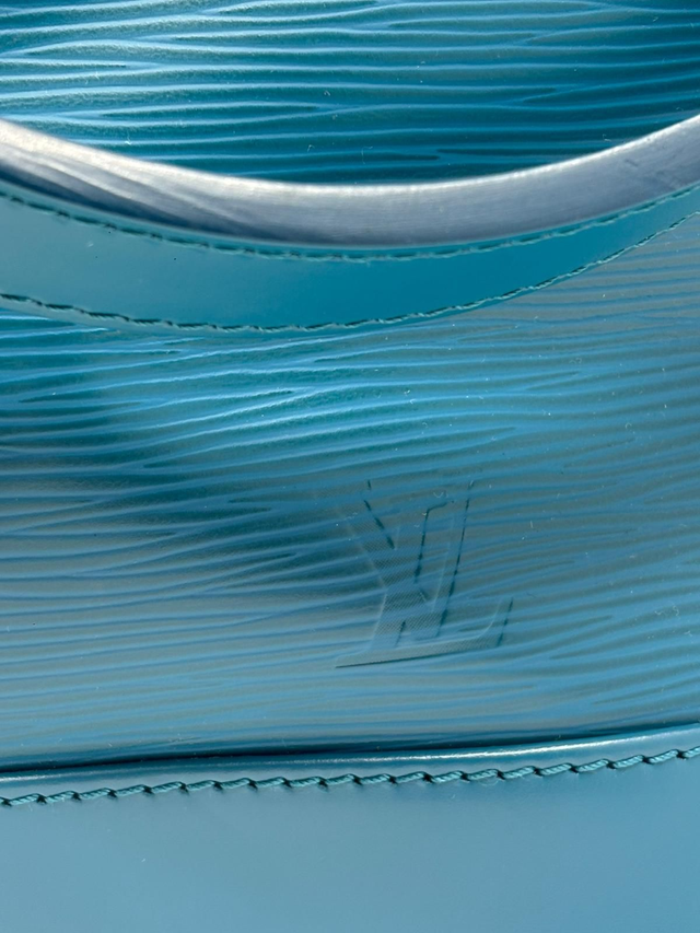 BOLSO NOÉ PIEL EPI AZUL LOUIS VUITTON 