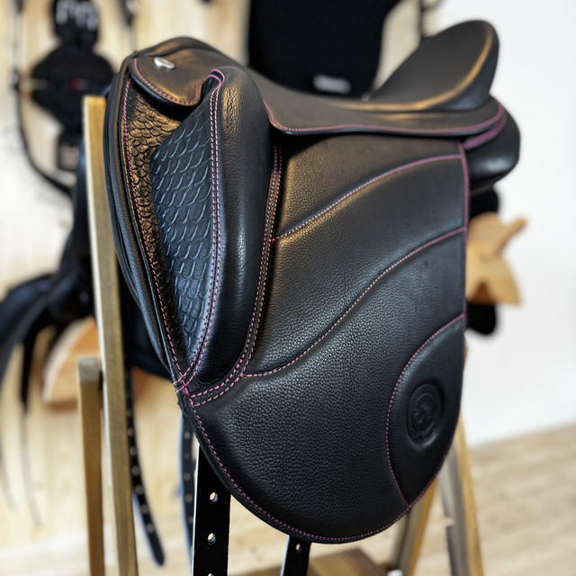 Sattel Sóldögg Design The Pink One