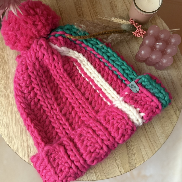 Bonnet au crochet en laine et alpaga – Fait main en Haute-Savoie