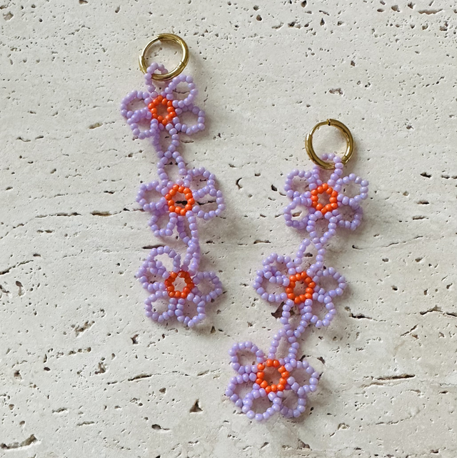 Oorbellen bloemen paars 