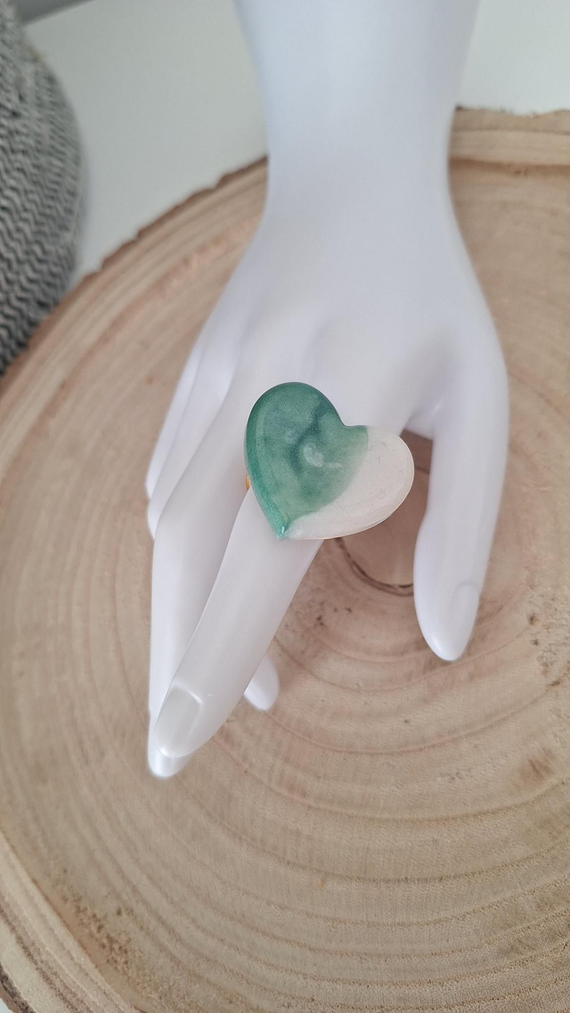 Bague cœur vert et blanc 