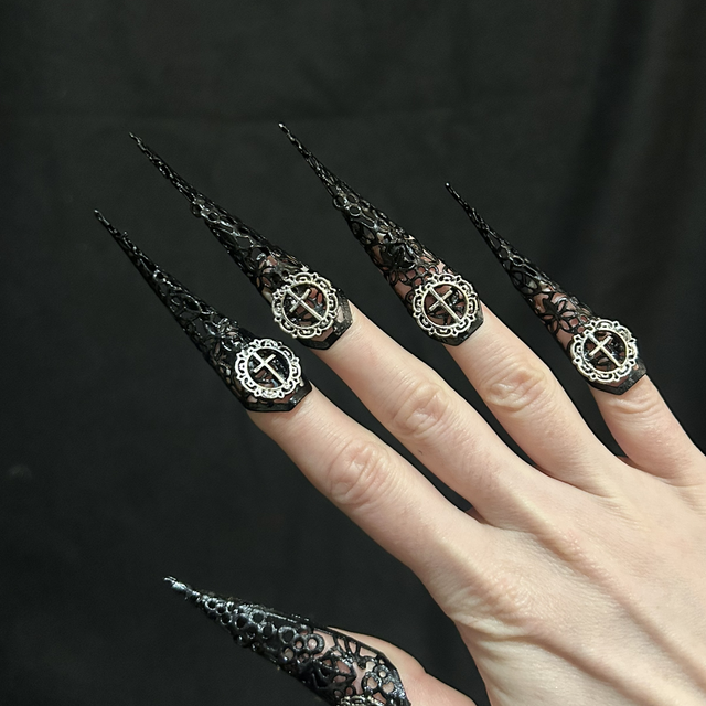 Circle cross nail claws 