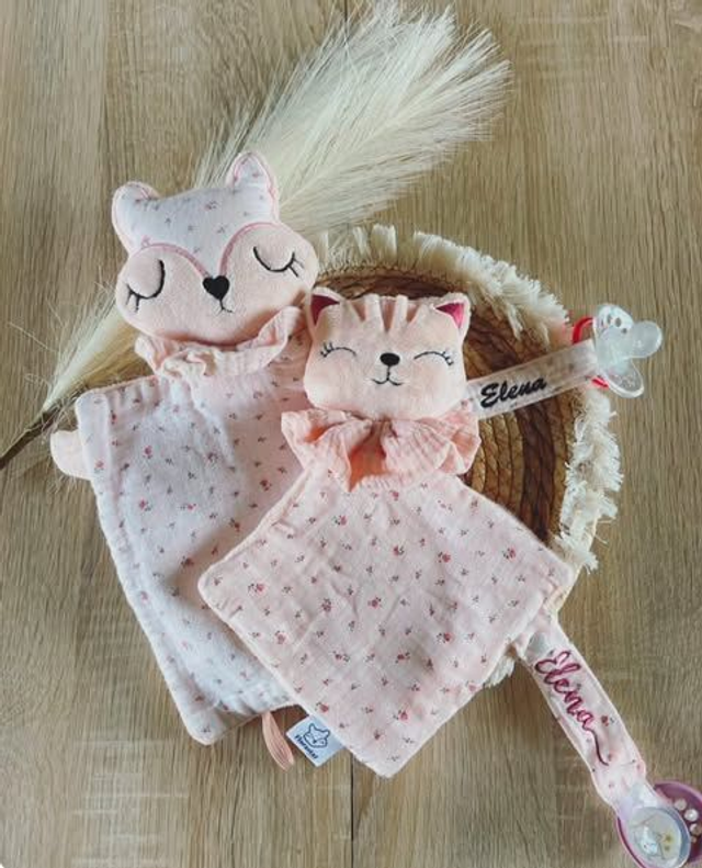 Commande mini chat fourrure blancpour Fanny