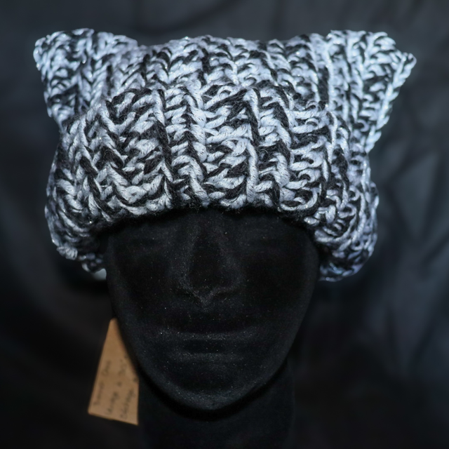 BONNET CHAT NOIR ET ARGENTE 