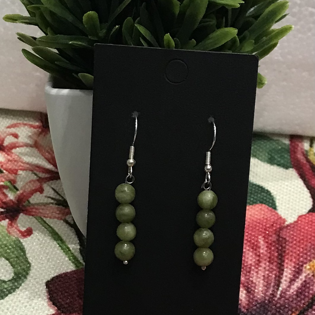 Green Dangling Earrings- GDE13