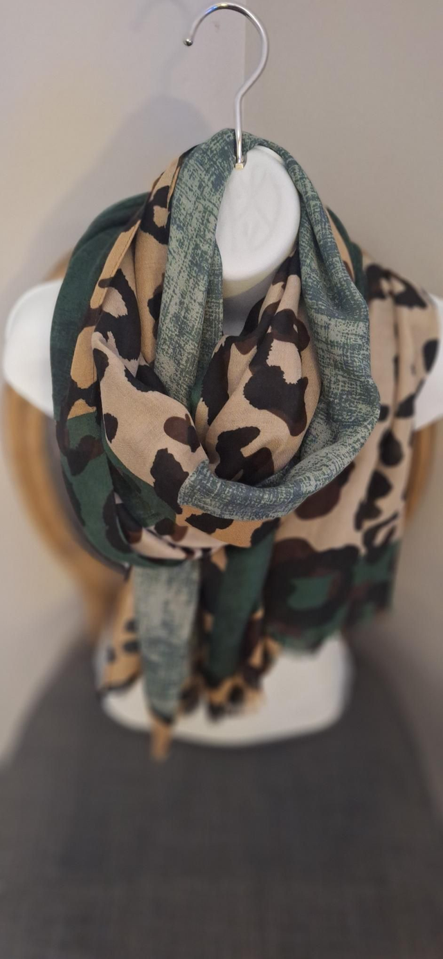 Foulard rectangulaire léopard 