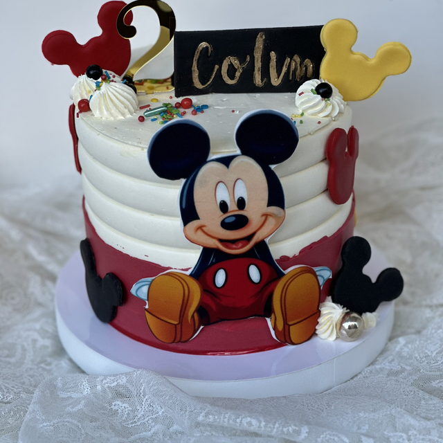 Mickey Mouse cake