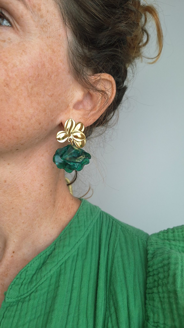Boucles d'oreilles fleurs et maxi sequins pétales de fleurs en acrylique marbré