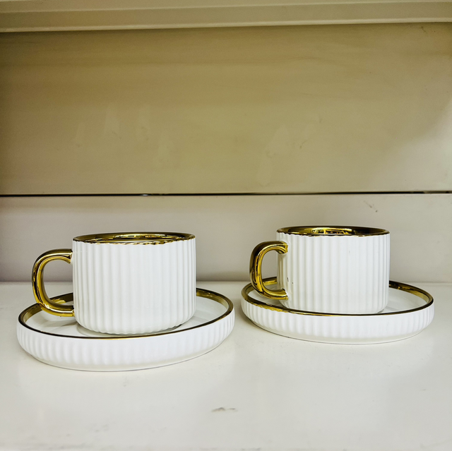 Tasse à café blanc/doré (trait) 6 tasses+6 sous tasses 