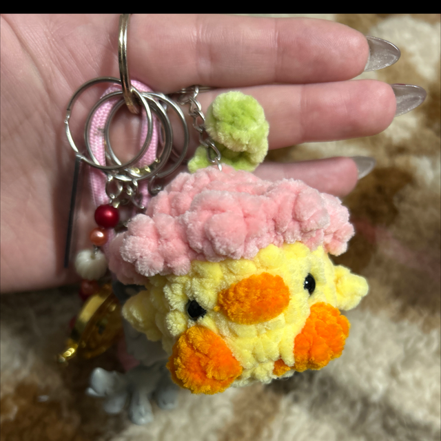 Porte-clés Poussin Chapeau Fleur