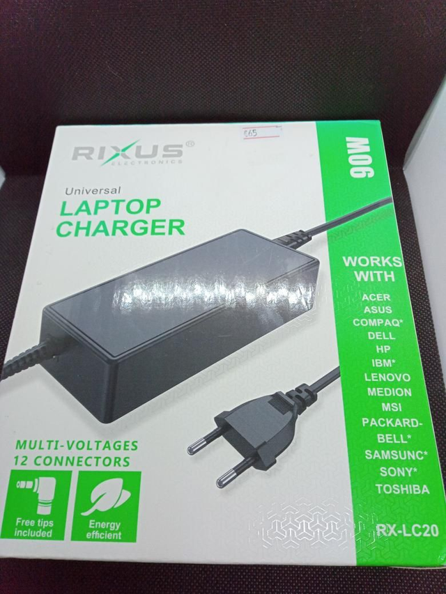 *0207- Universal laptop charger rixus