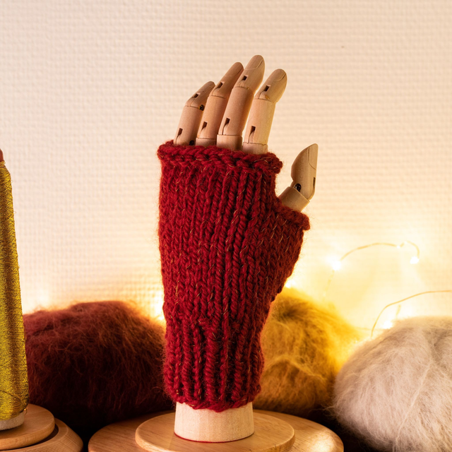 Mitaines en laine d&#039;alpaga et mouton tricotées à la main rouge 