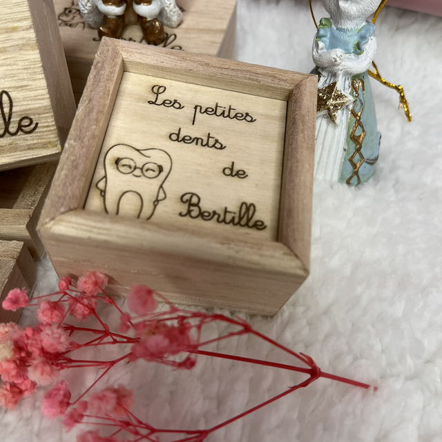 Boîte à dents personnalisée carrée