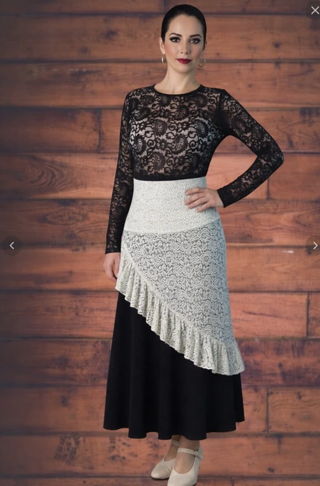 455 Taille L Surjupe Dentelle extensible 