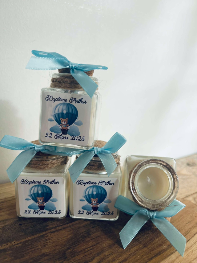 Pots en verre avec  bougie ou dragées ou vide personnalisés avec un ours montgolfière nuage