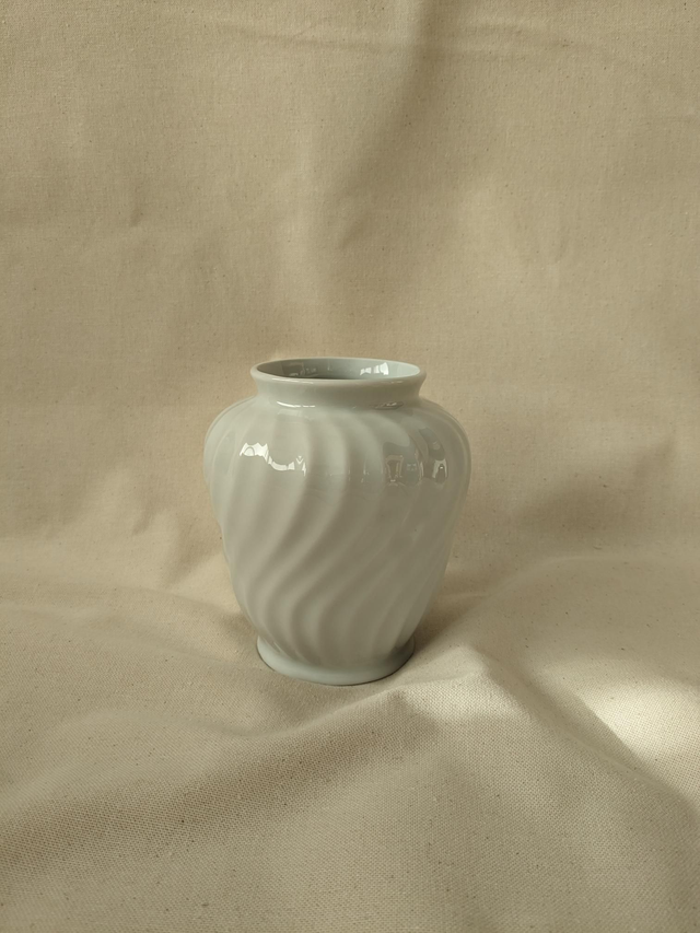 Vase en porcelaine de Limoges
