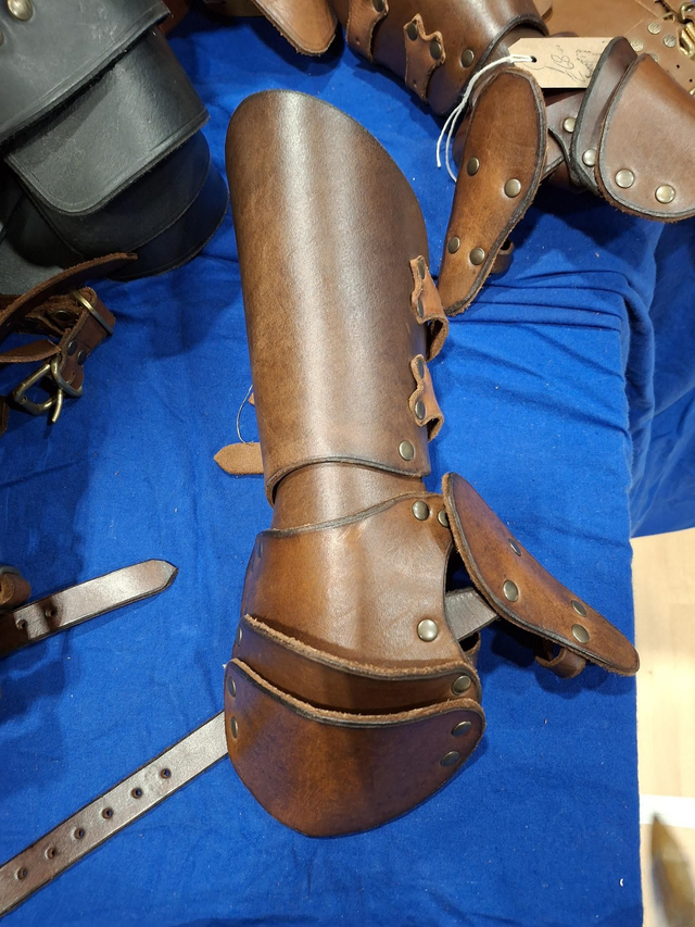 Vambraces and Gauntlet 