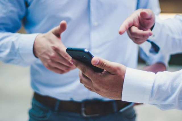AIDE A L'UTILISATION SMARTPHONE/TABLETTE