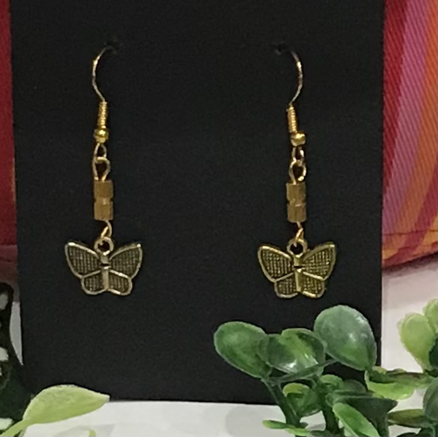 Gold Coloured Dangling - GCD26